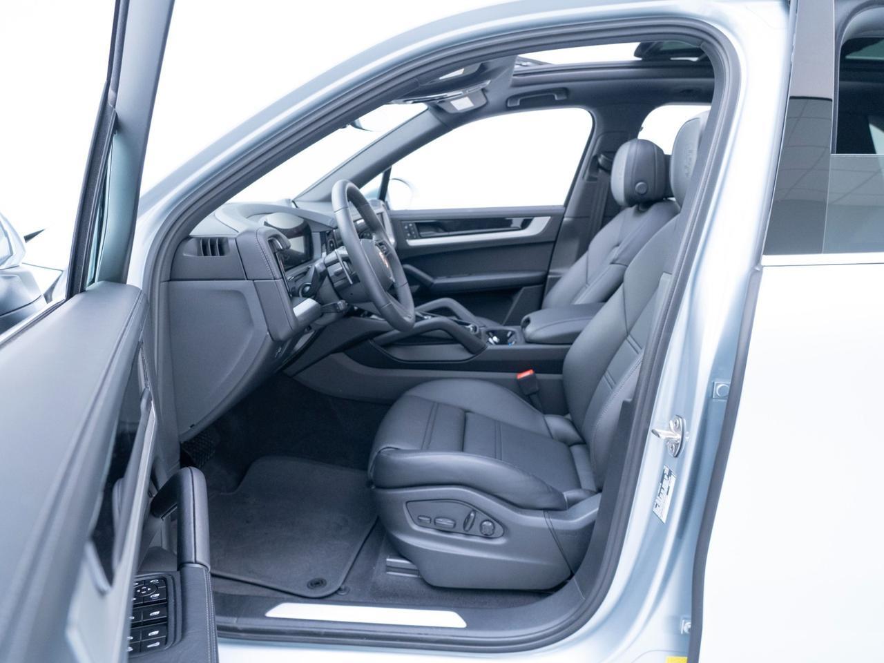 2025 Porsche Cayenne Pompano Beach FL