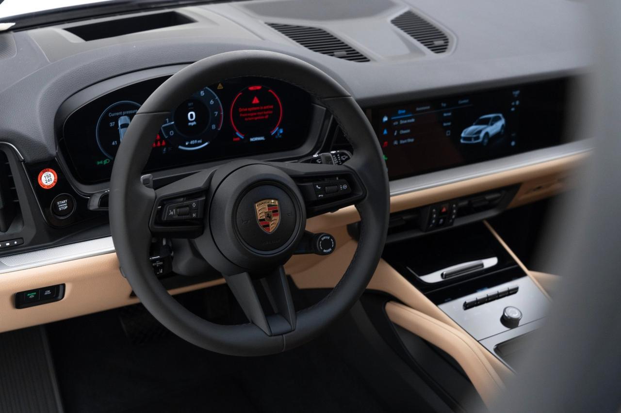 2025 Porsche Cayenne Pompano Beach FL