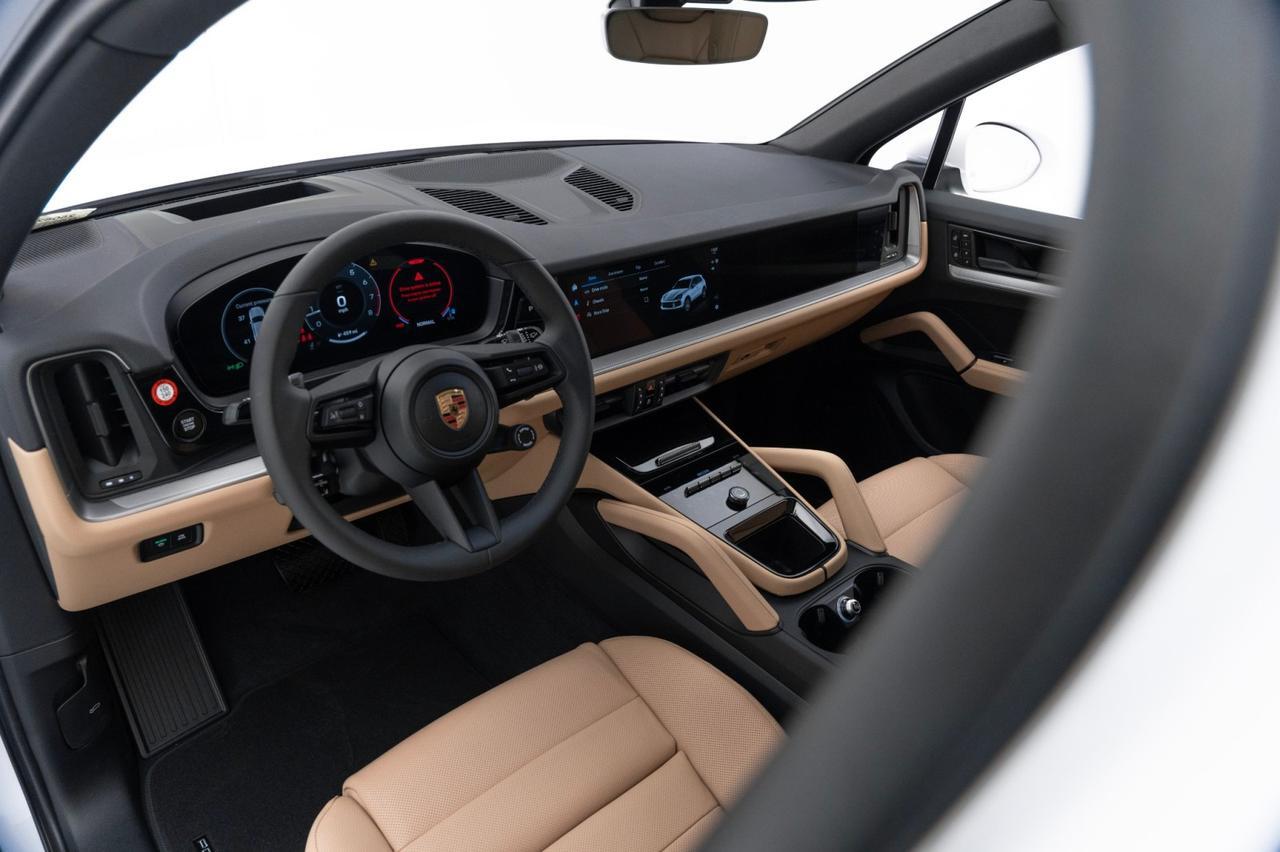 2025 Porsche Cayenne Pompano Beach FL