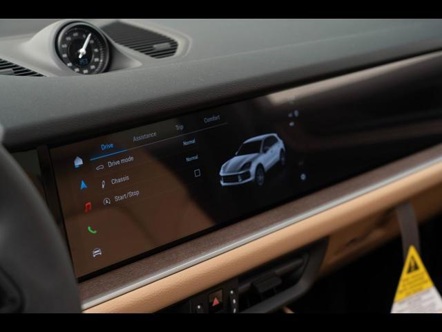 2025 Porsche Cayenne Pompano Beach FL