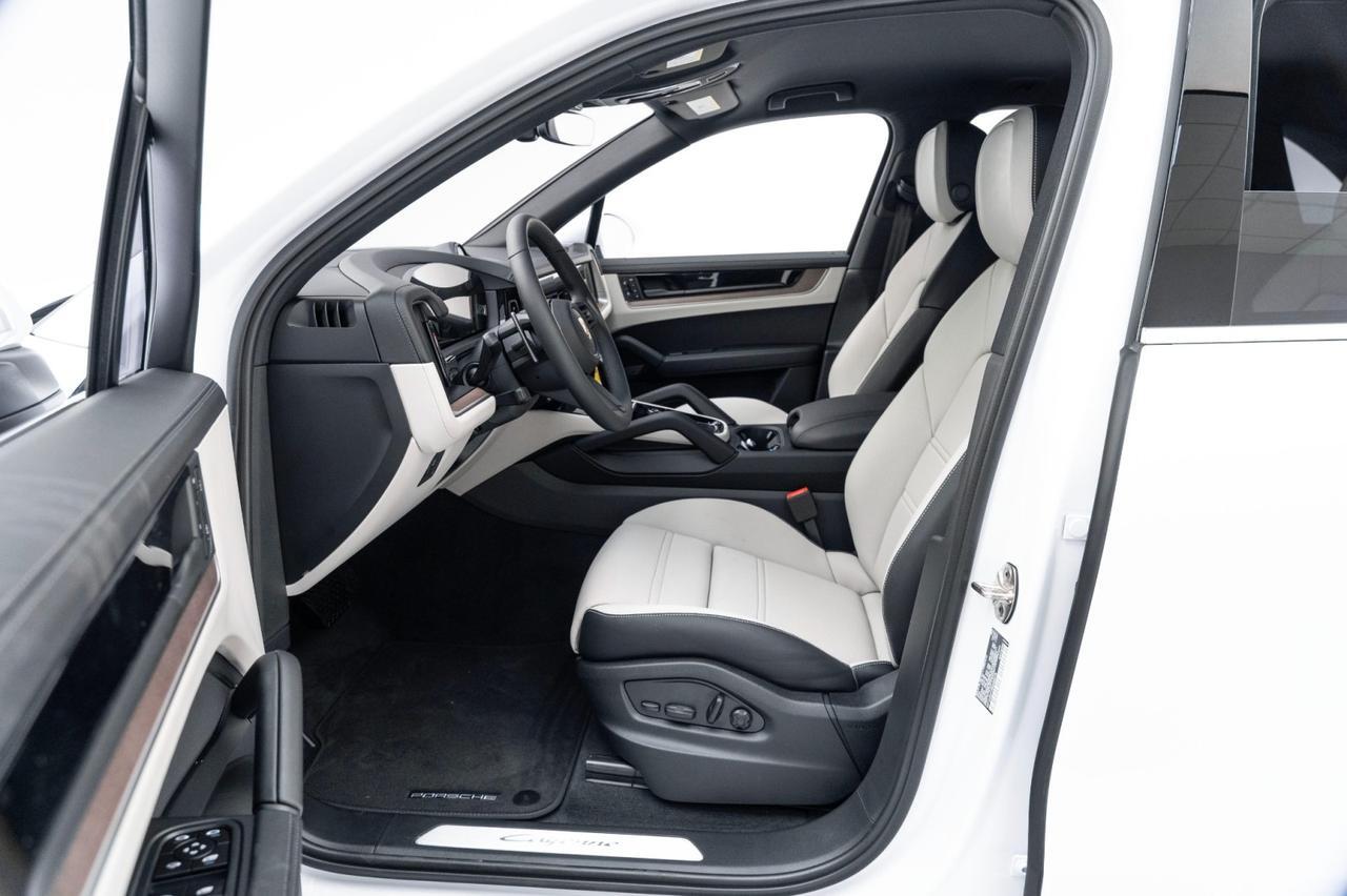 2025 Porsche Cayenne Pompano Beach FL