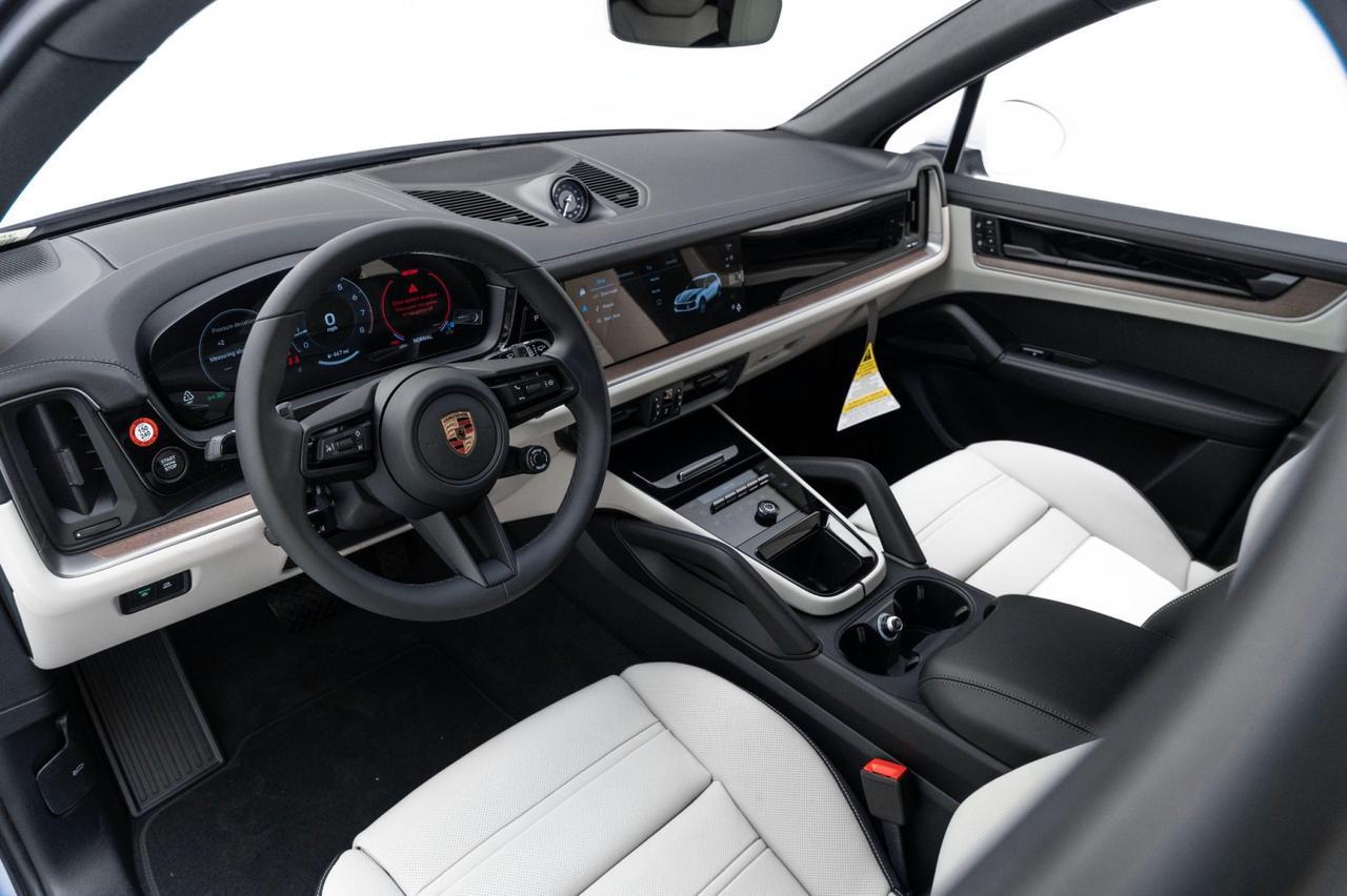 2025 Porsche Cayenne Pompano Beach FL