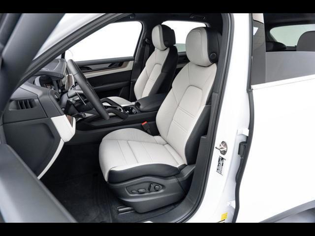 2025 Porsche Cayenne Pompano Beach FL
