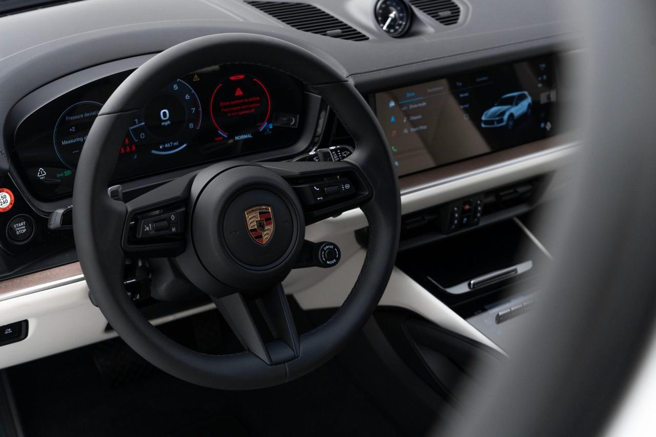 2025 Porsche Cayenne Pompano Beach FL