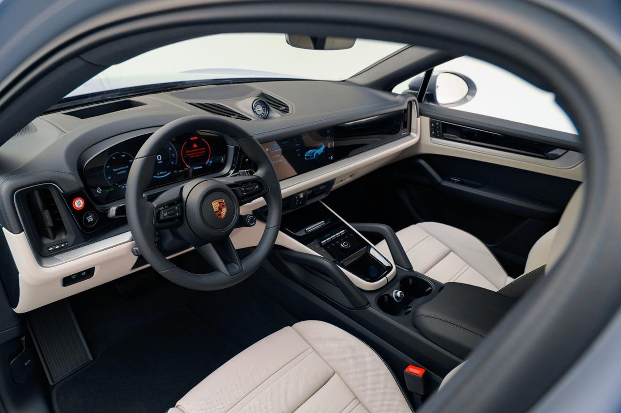 2025 Porsche Cayenne Pompano Beach FL