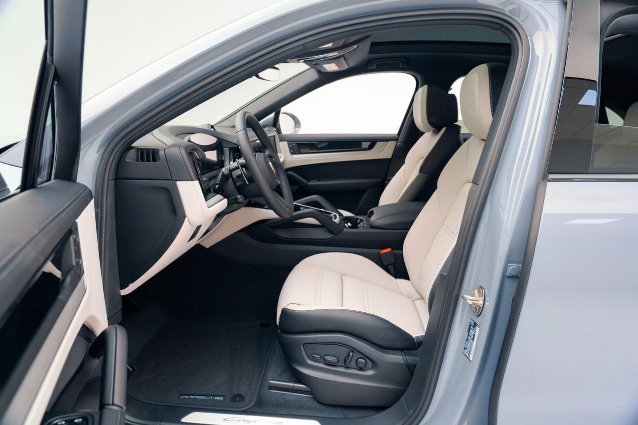 2025 Porsche Cayenne Pompano Beach FL