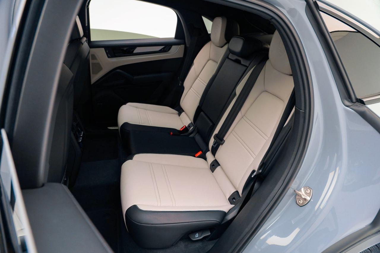 2025 Porsche Cayenne Pompano Beach FL
