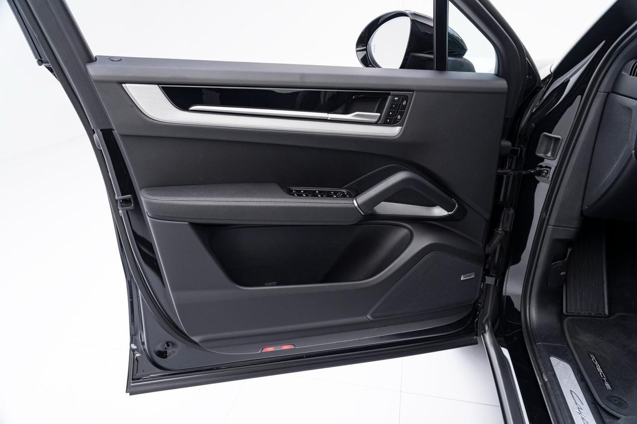 2025 Porsche Cayenne Pompano Beach FL