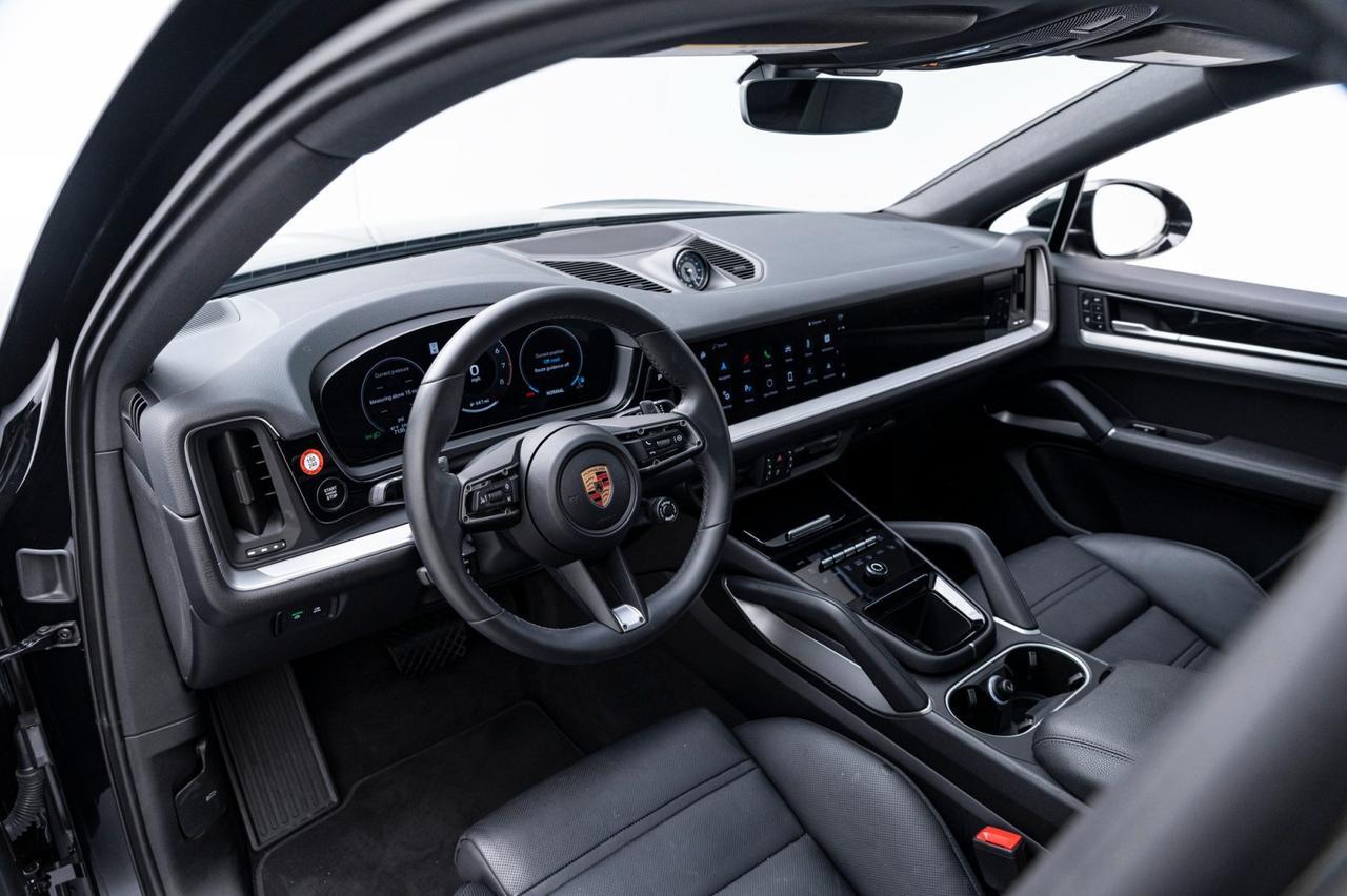 2025 Porsche Cayenne Pompano Beach FL