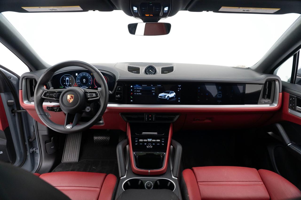 2025 Porsche Cayenne Pompano Beach FL