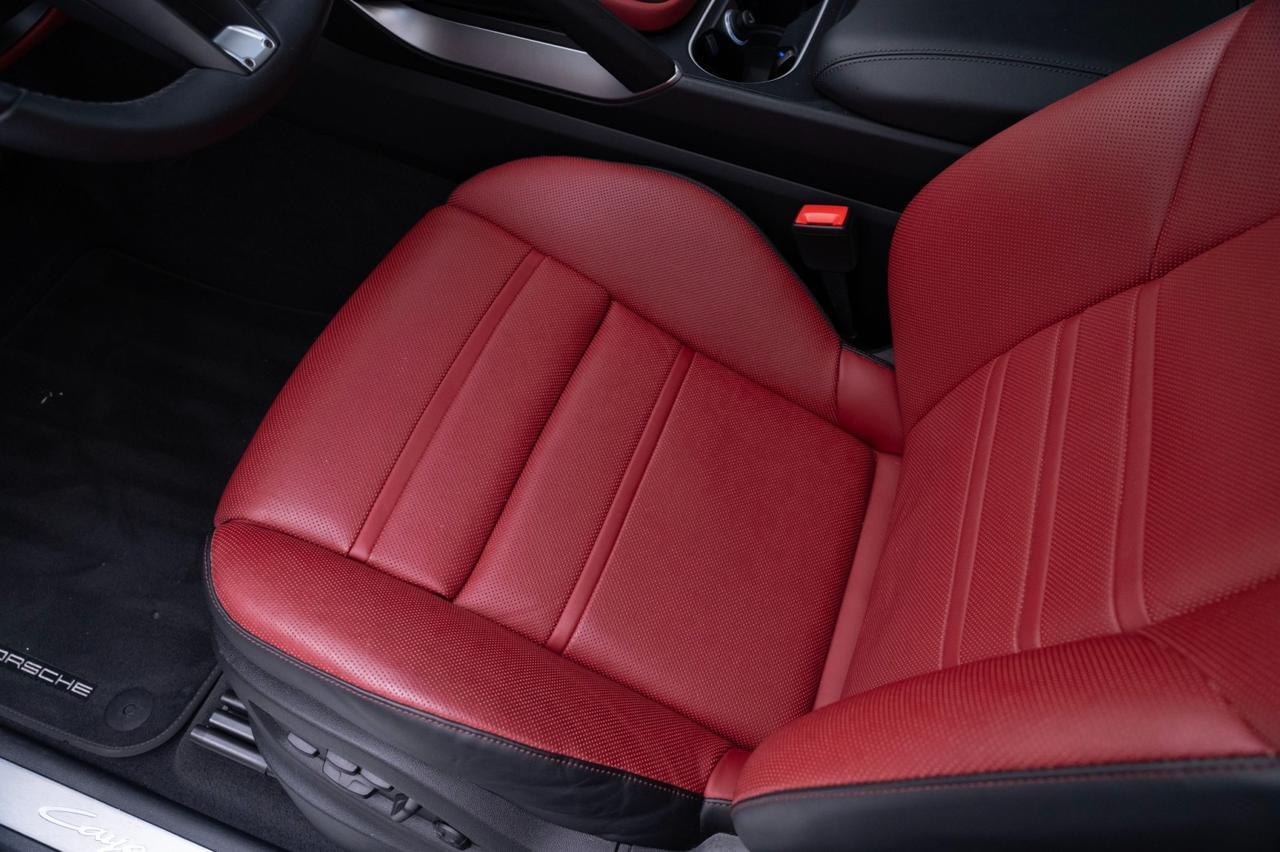 2025 Porsche Cayenne Pompano Beach FL