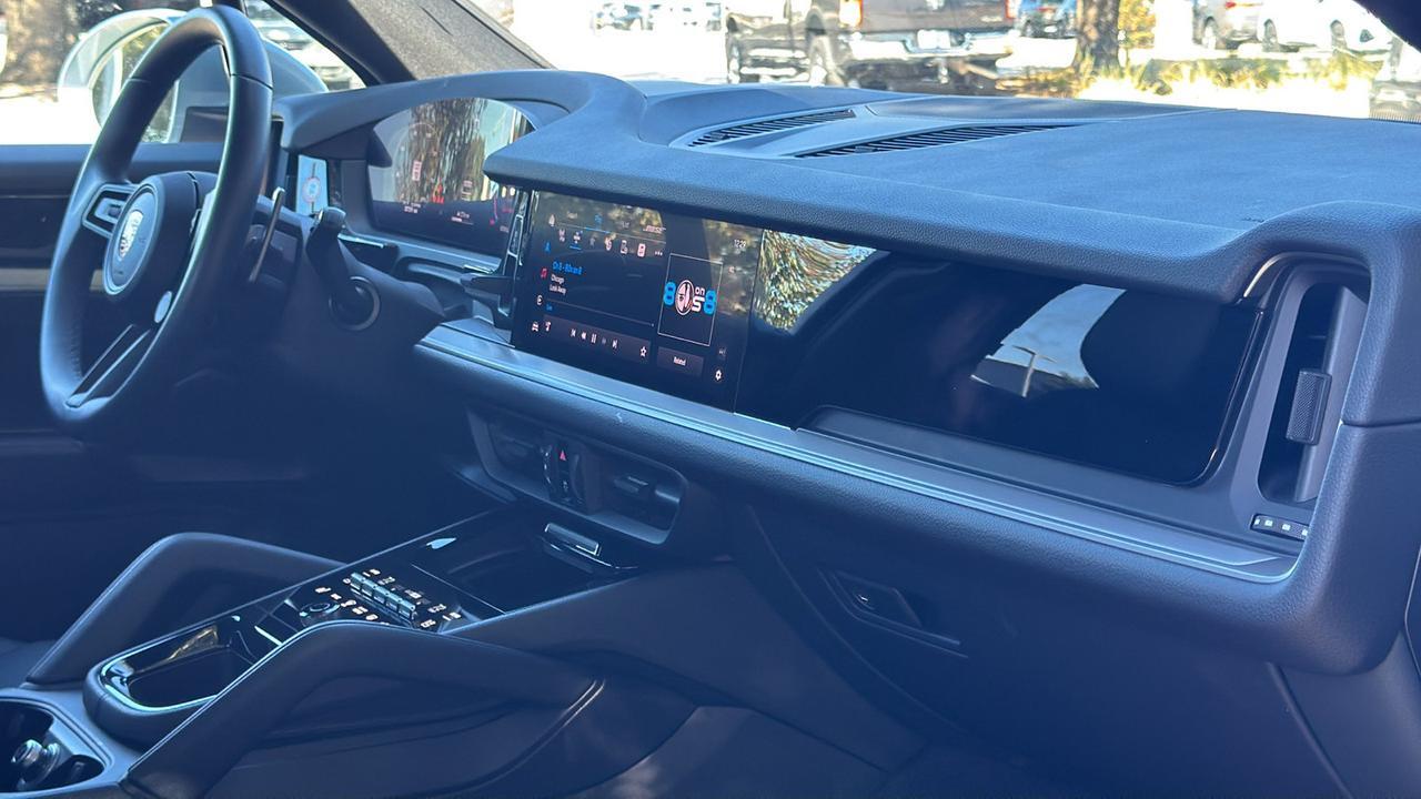 2025 Porsche Cayenne  Selma TX