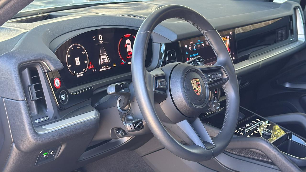 2025 Porsche Cayenne  Selma TX