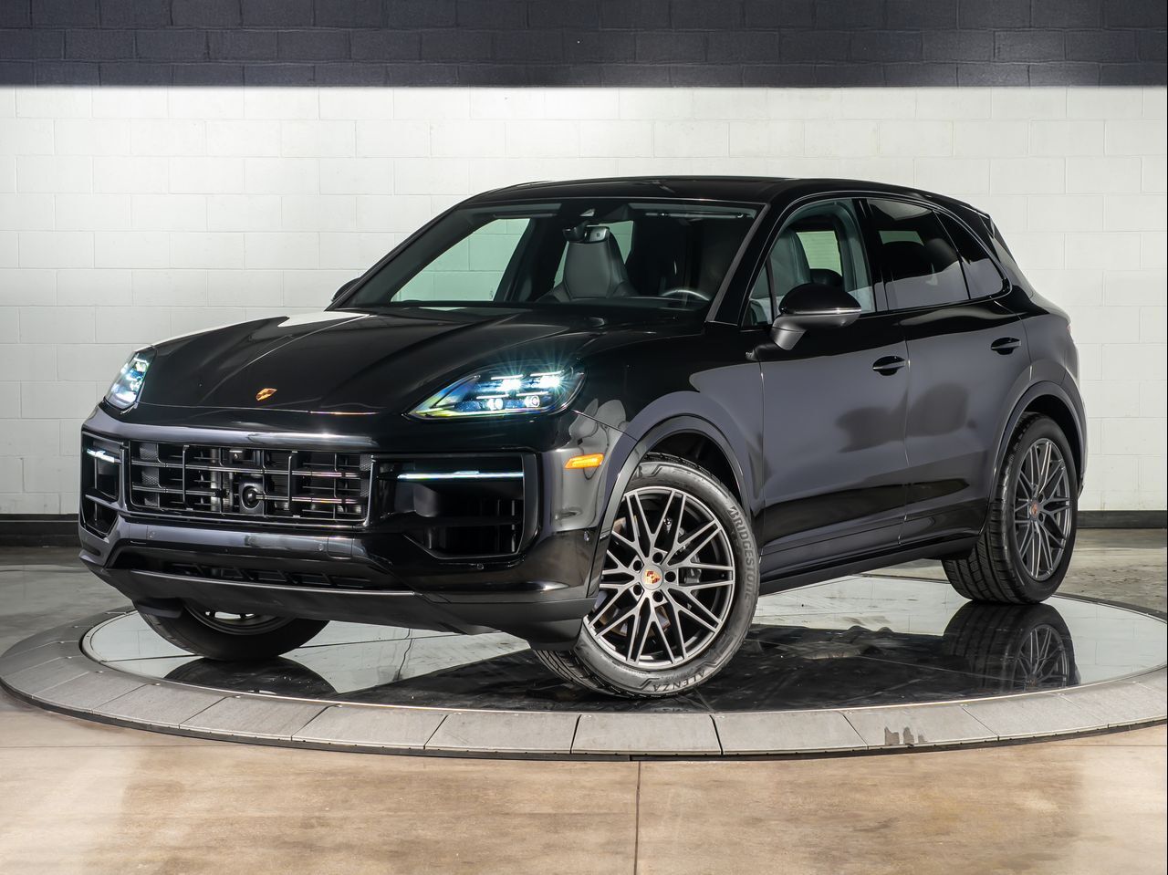 2025 Porsche Cayenne Base