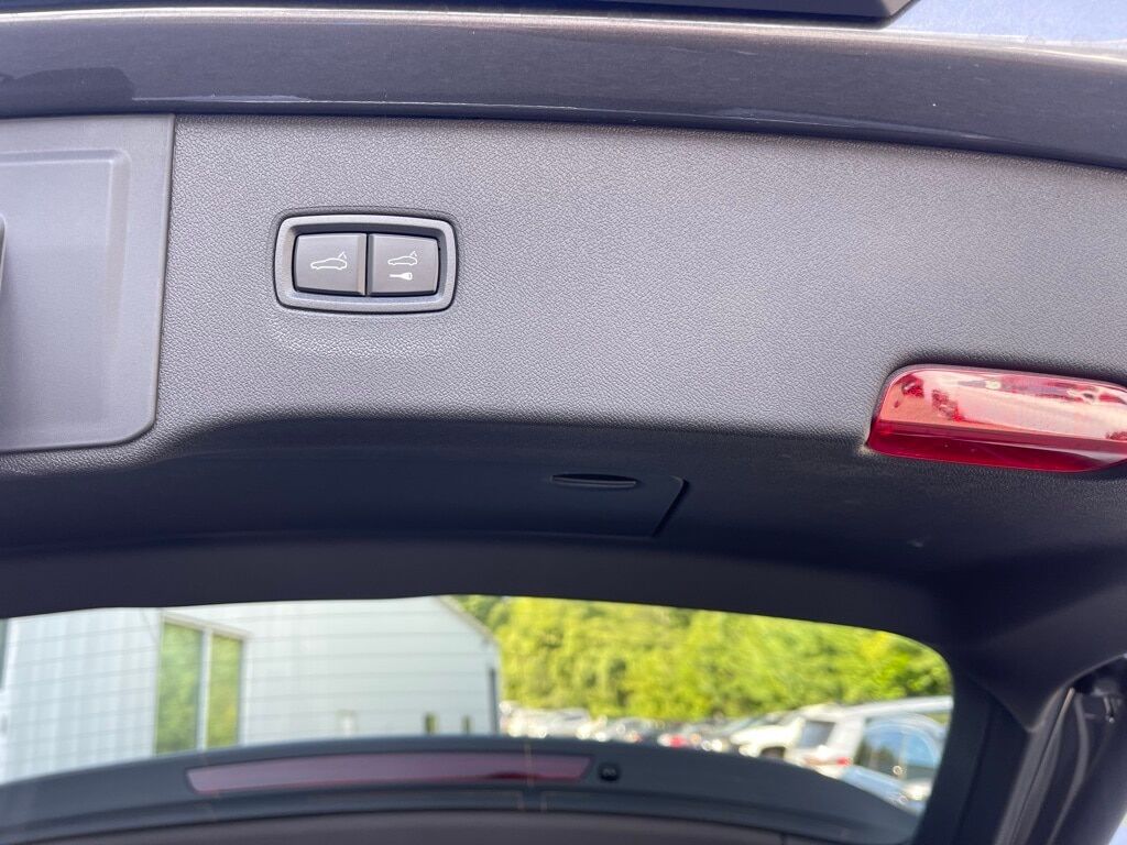 2025 Porsche Cayenne Base Orange MA