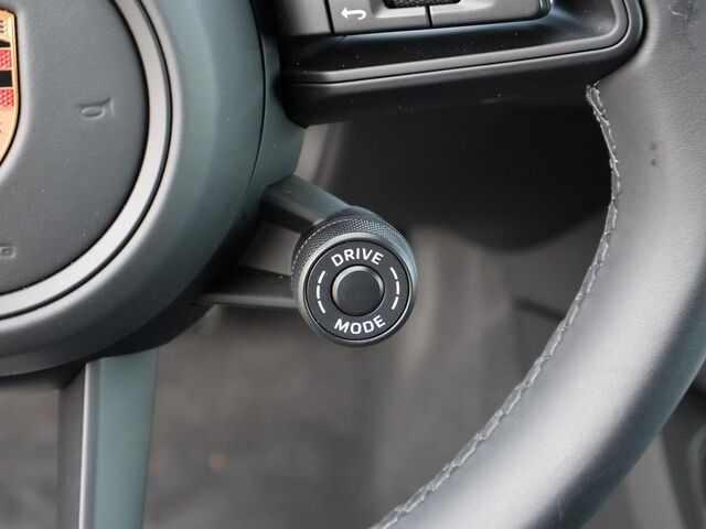 2025 Porsche Cayenne Coupe  Oshkosh WI