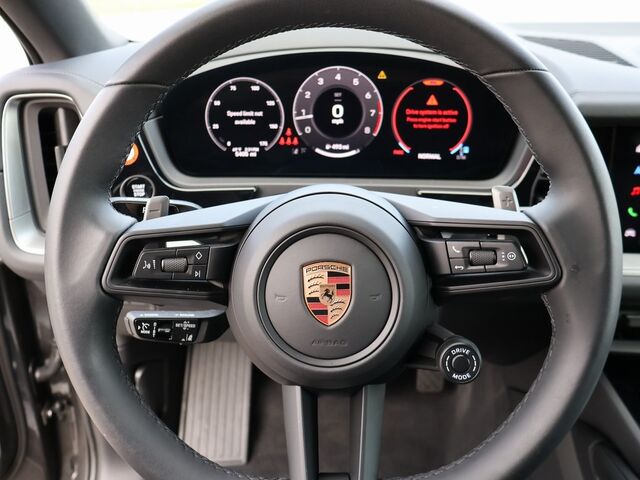 2025 Porsche Cayenne Coupe  Oshkosh WI