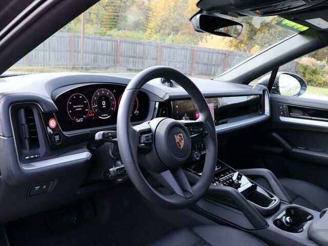 2025 Porsche Cayenne Coupe  Oshkosh WI