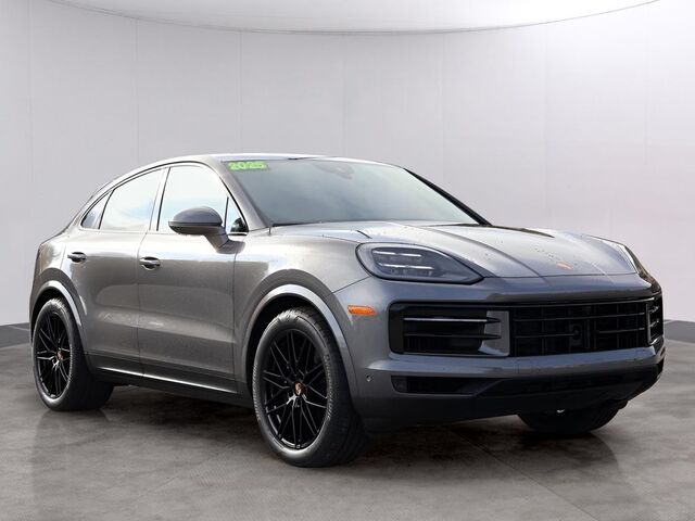 2025 Porsche Cayenne Coupe  Oshkosh WI