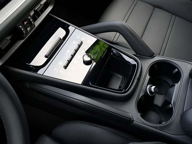 2025 Porsche Cayenne Coupe  Oshkosh WI