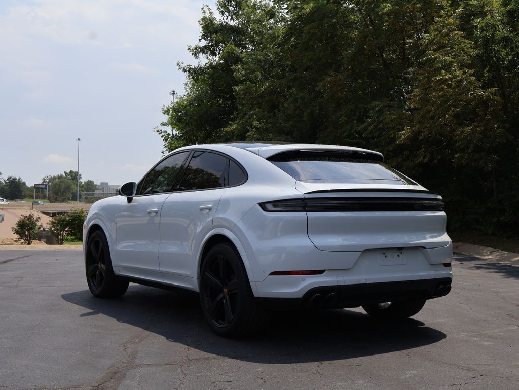 2025 Porsche Cayenne Coupe
