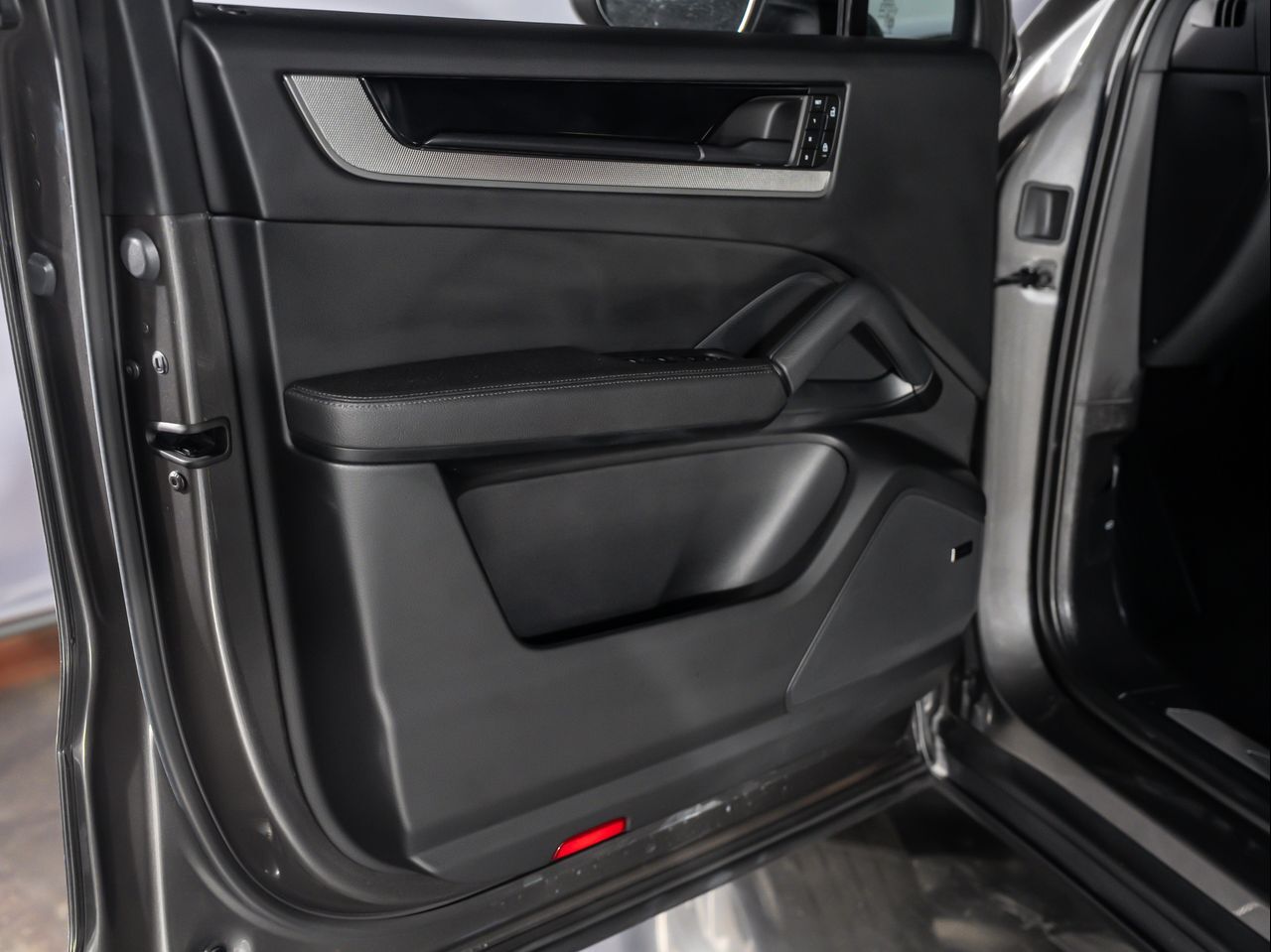 2025 Porsche Cayenne Coupe Santa Clarita CA