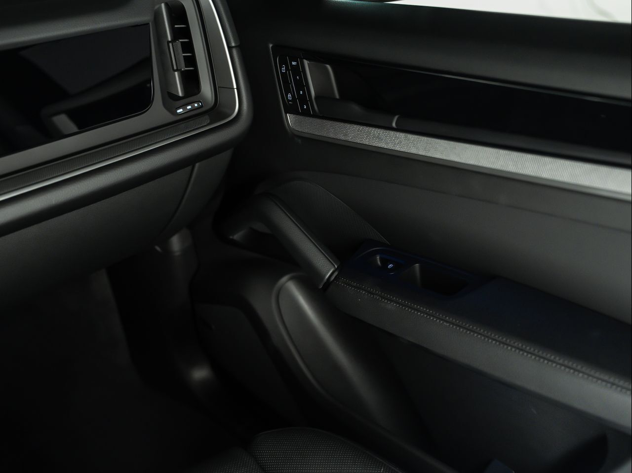 2025 Porsche Cayenne Coupe Santa Clarita CA