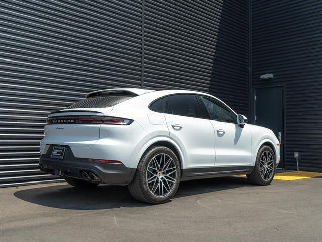 2025 Porsche Cayenne Coupe Bakersfield CA