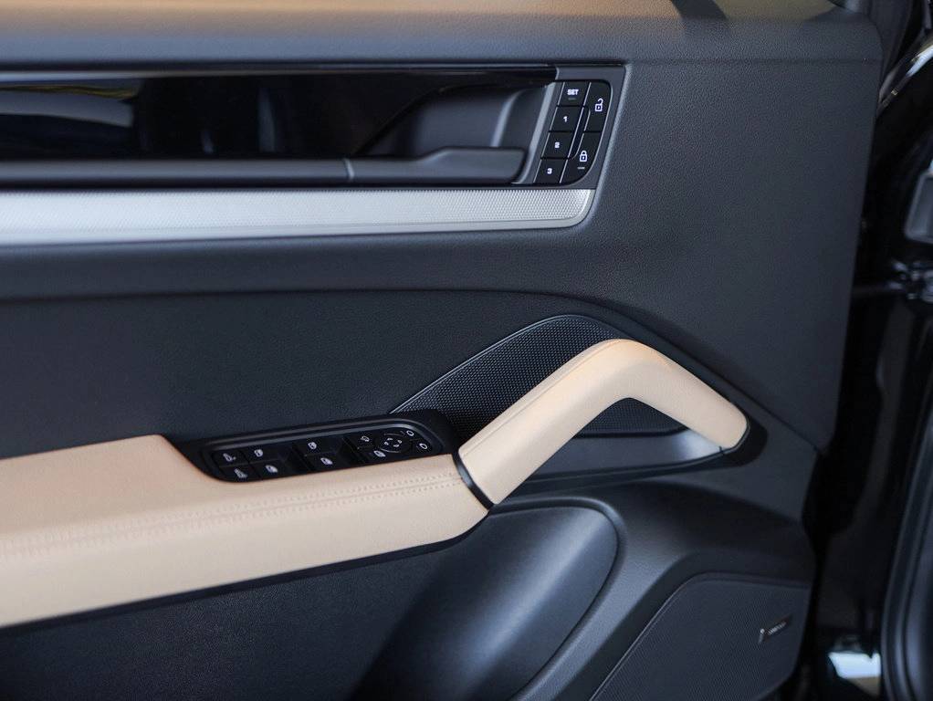 2025 Porsche Cayenne Coupe Bakersfield CA