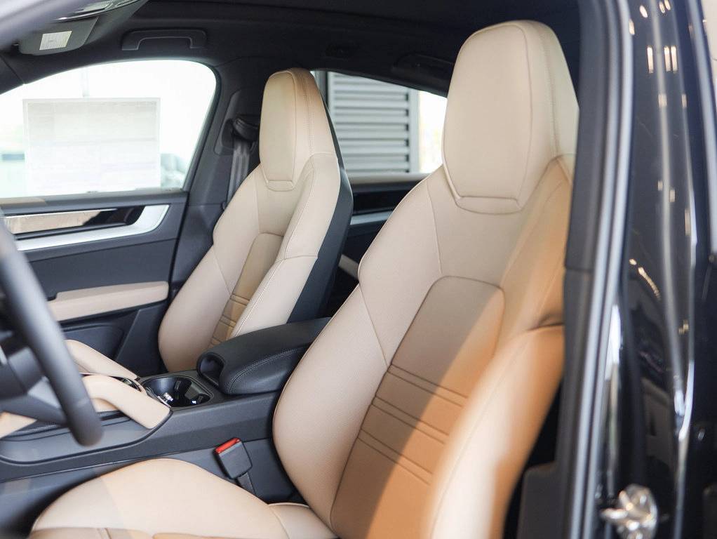 2025 Porsche Cayenne Coupe Bakersfield CA