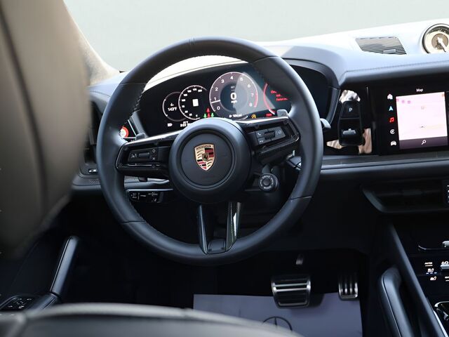 2025 Porsche Cayenne Coupe GTS Oshkosh WI