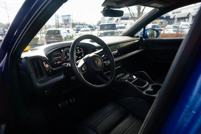 2025 Porsche Cayenne Coupe GTS Paramus NJ