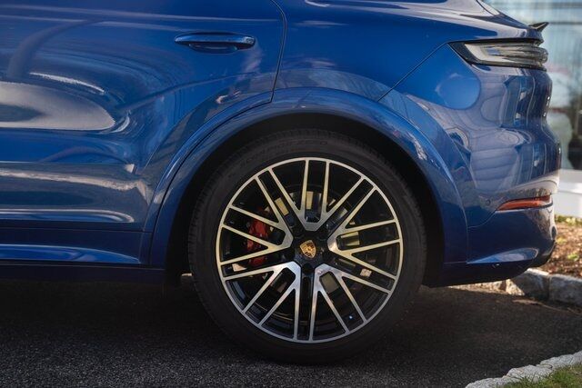 2025 Porsche Cayenne Coupe GTS Paramus NJ