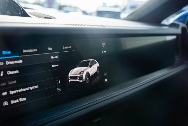 2025 Porsche Cayenne Coupe GTS Paramus NJ