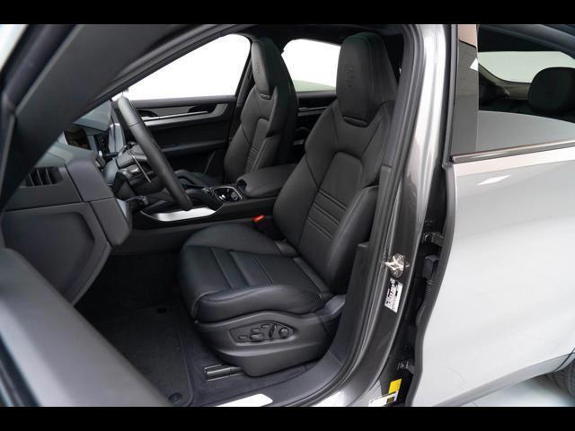 2025 Porsche Cayenne Coupe Pompano Beach FL