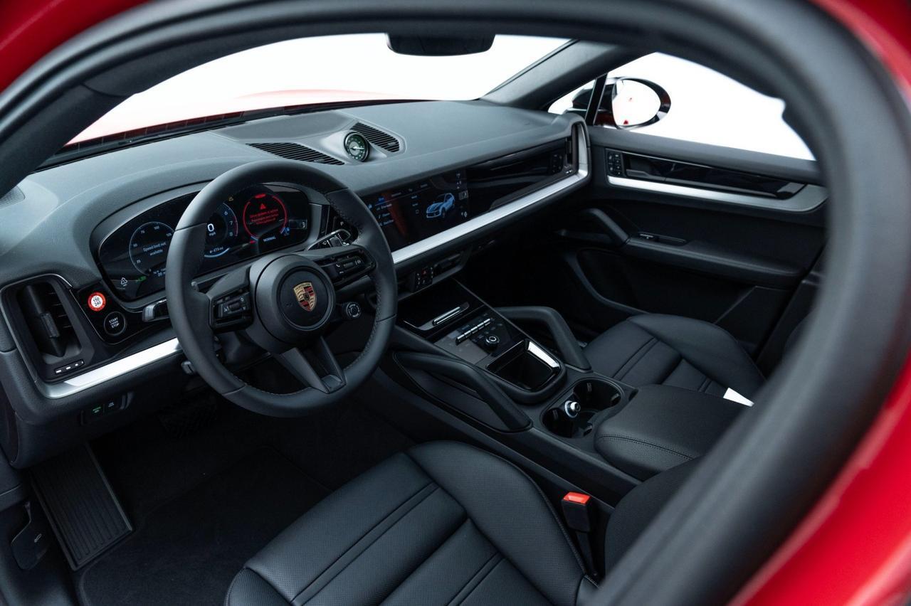 2025 Porsche Cayenne Coupe Pompano Beach FL