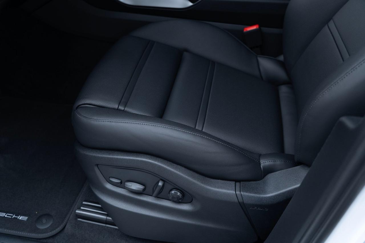 2025 Porsche Cayenne Coupe Pompano Beach FL