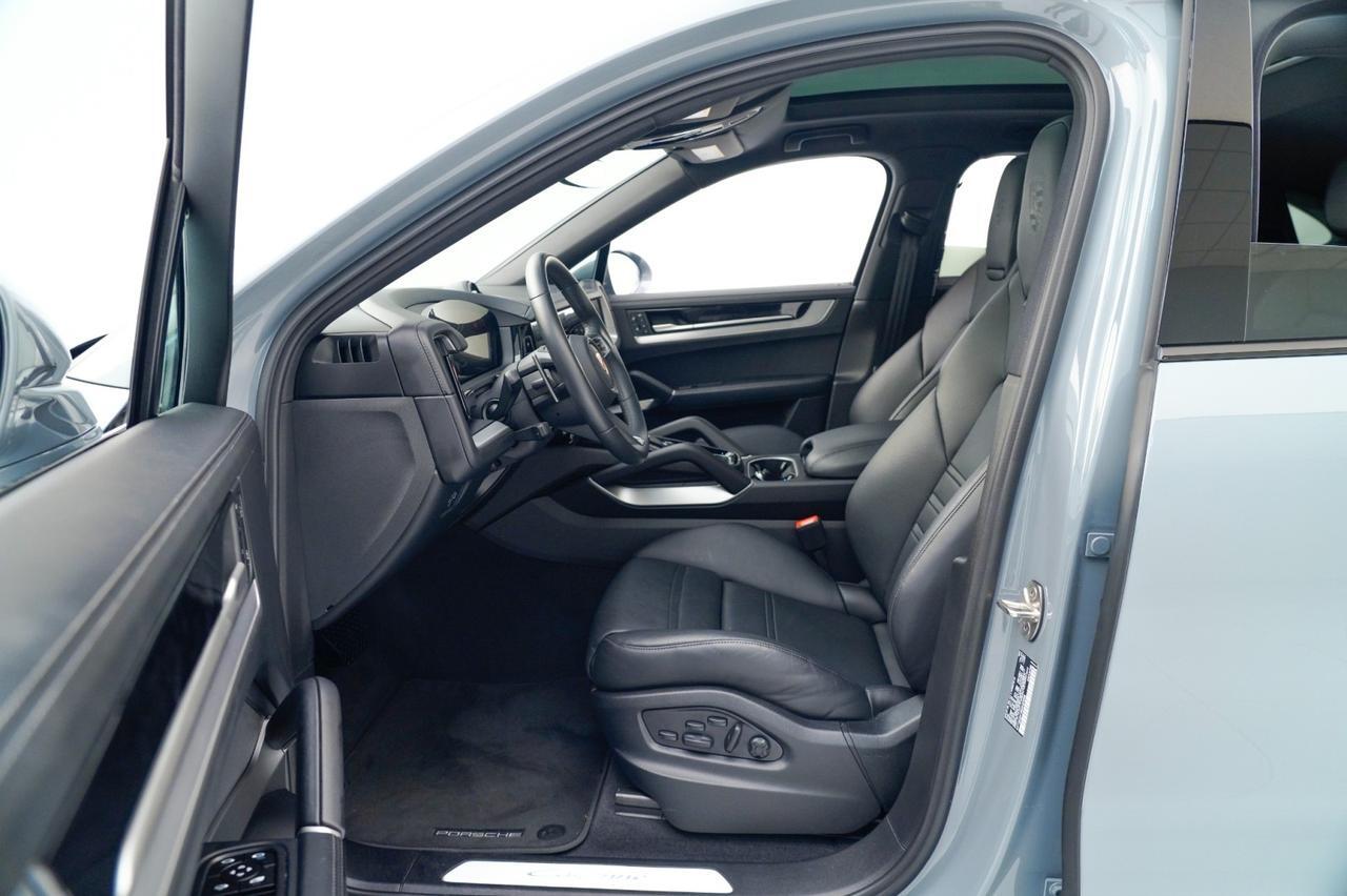 2025 Porsche Cayenne Coupe Pompano Beach FL