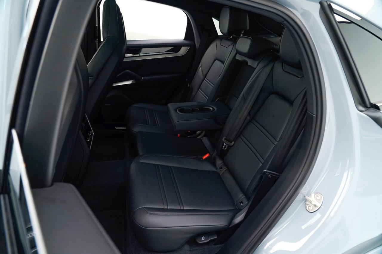 2025 Porsche Cayenne Coupe Pompano Beach FL