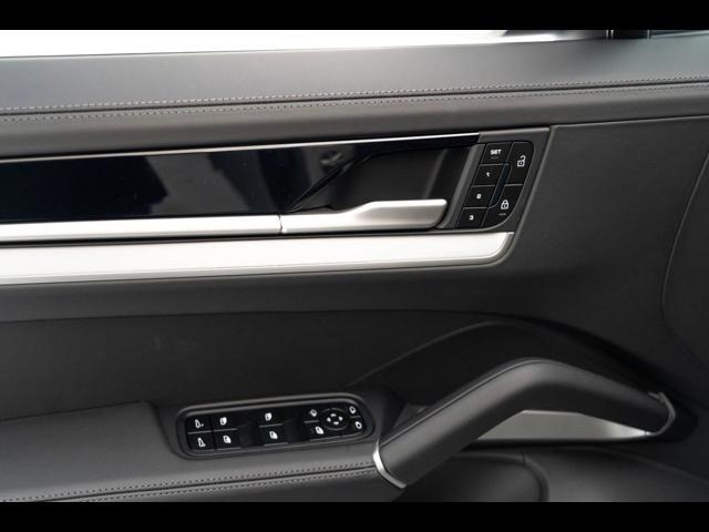 2025 Porsche Cayenne Coupe Pompano Beach FL