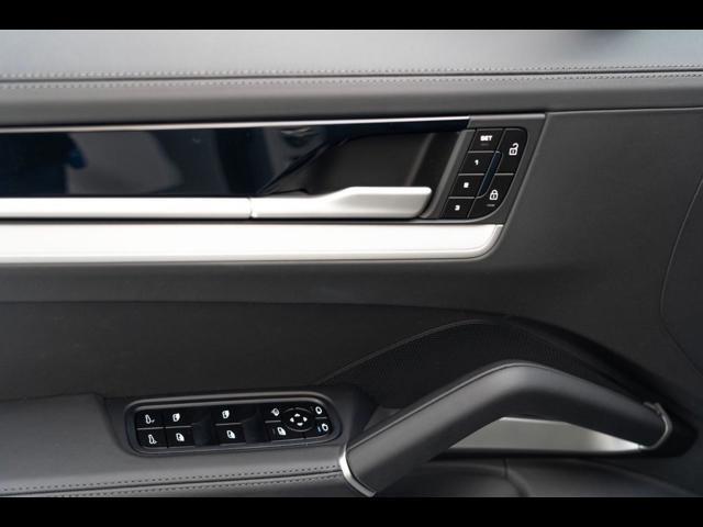 2025 Porsche Cayenne Coupe Pompano Beach FL