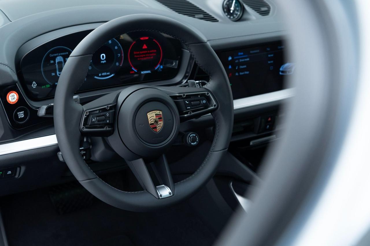 2025 Porsche Cayenne Coupe Pompano Beach FL