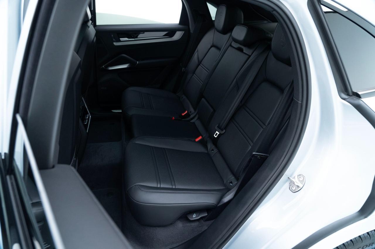 2025 Porsche Cayenne Coupe Pompano Beach FL