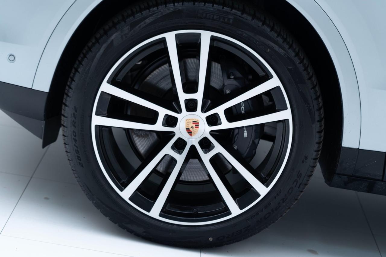2025 Porsche Cayenne Coupe Pompano Beach FL