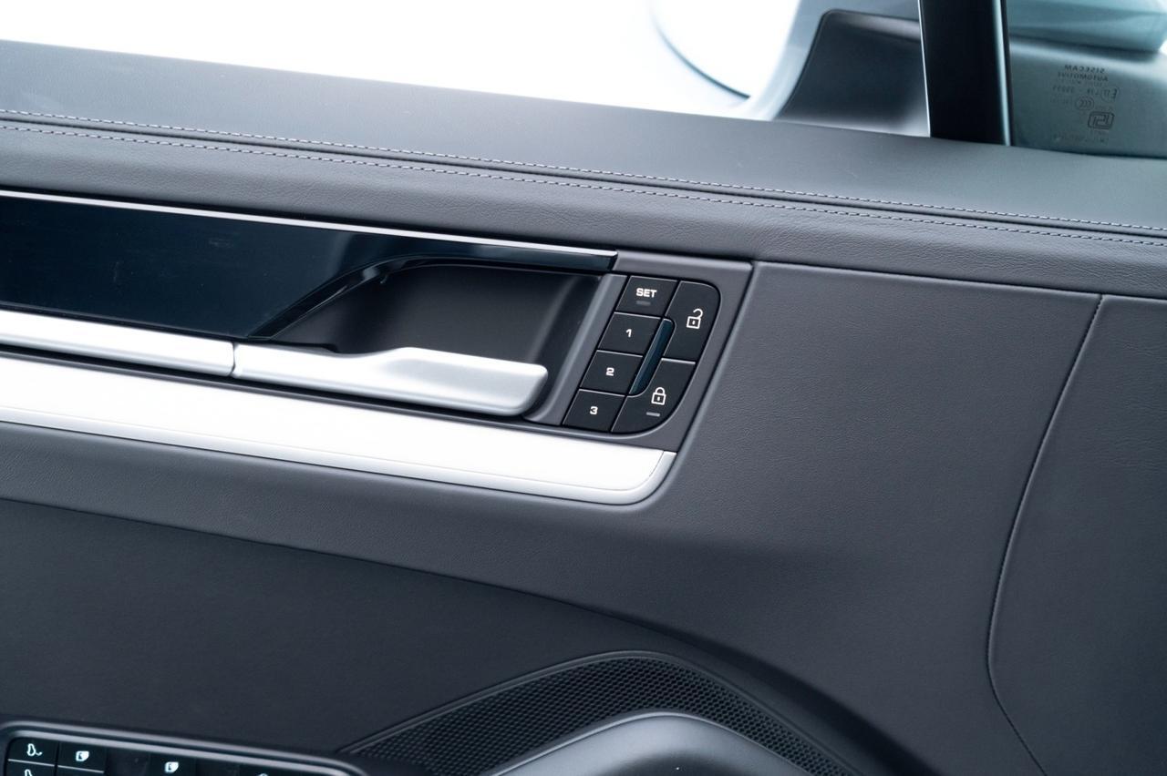 2025 Porsche Cayenne Coupe Pompano Beach FL