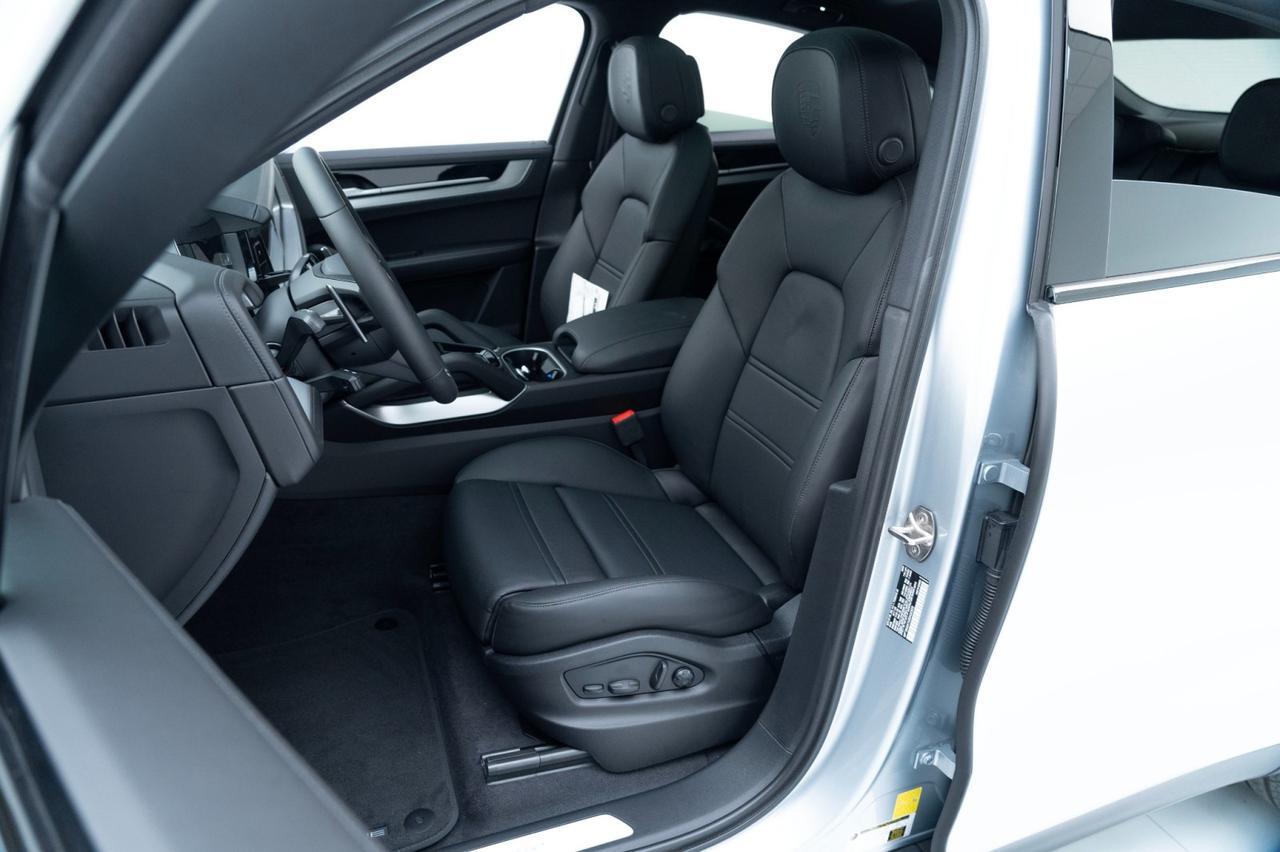 2025 Porsche Cayenne Coupe Pompano Beach FL