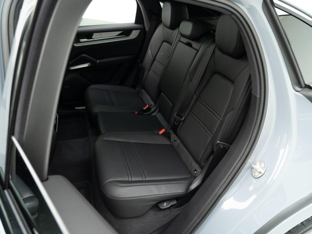 2025 Porsche Cayenne Coupe Pompano Beach FL