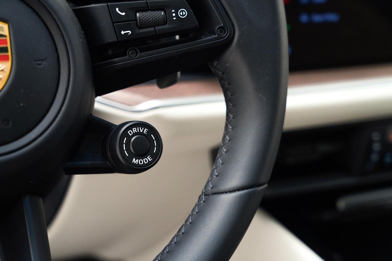 2025 Porsche Cayenne Coupe Pompano Beach FL