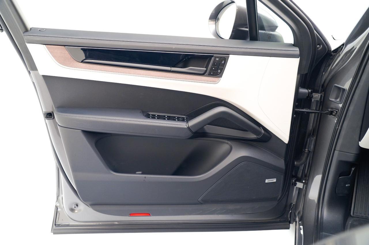 2025 Porsche Cayenne Coupe Pompano Beach FL