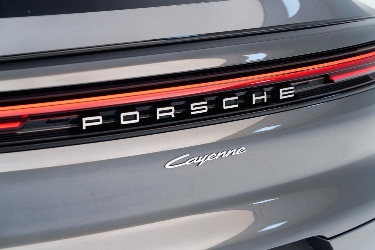 2025 Porsche Cayenne Coupe Pompano Beach FL